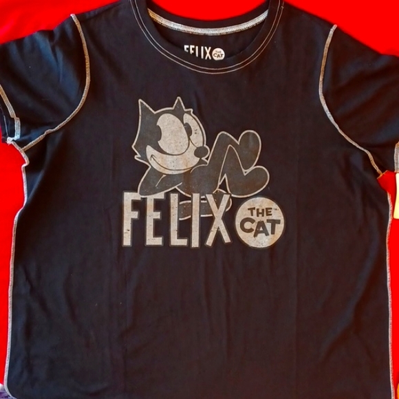 torrid Tops - Torrid 1x black short sleeve tshirt "FELIX the cat" classic fit white seams.